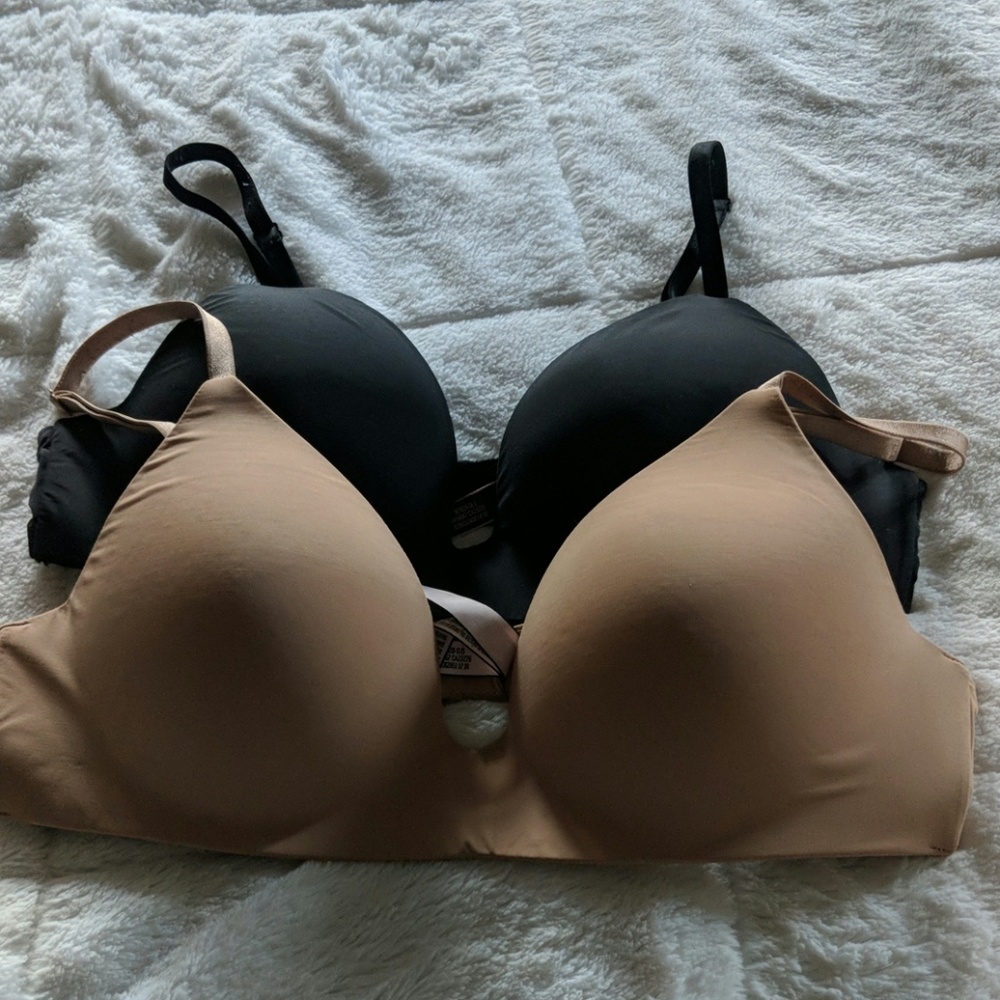 Victoria's secret 2 bra bundle